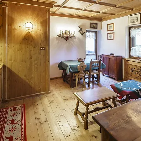 Apartman Chalet Pocol - Stayincortina *